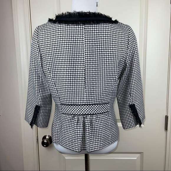 White House Black Market Cropped Tweed Lady Blazer Fringe Jacket 4 - Picture 8 of 15